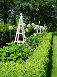 Wooden Obelisk Painted Garden Obelisks Gallery Parterre Garden Garden Obelisk White Gardens