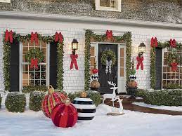 Easy outside christmas decorations ideas. Christmas Porch Decorations 15 Holly Jolly Looks Grandin Road Blog