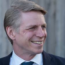Sedan den 4 maj 2019 är han. Per Bolund Wikipedia