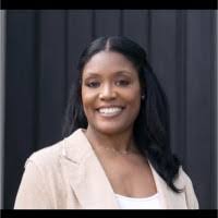 Rachel Riser's Instagram, Twitter & Facebook