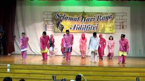 Nyanyian ramai warna warni aidilftri official music video. Seloka Hari Raya Uji Rashid Hail Amir Teacher S Item Youtube