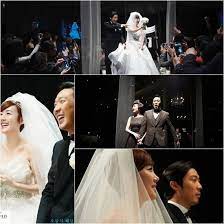 She later visited a photo gallery about korean history. Photos From Haha And Byul S Wedding Ceremony Revealed Wedding Korea Running Man Korea Ceremony