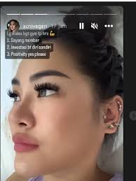 6 Potret Terbaru Vegen Acni, Mantan Istri Pertama Vincent Raditya yang  Selalu Tampil Stylish