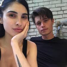 Arielle (@arielleberezin) • Instagram photos and videos