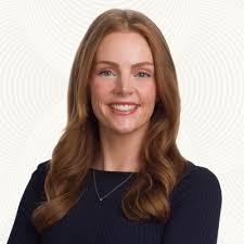 I'm so excited to finally share "The General Podcast," a true labor of love  and almost a year in the making. 💥 The General Podcast is a 'hostless'  show that pairs founders,