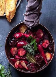 Beet Bourguignon Rote Bete Schmortopf Aus Dem Ofen Schmortopf Rezepte Rote Bete Rezept Rote Beete