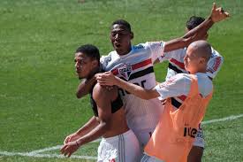Léo natel, luan e otero; Sao Paulo Sp 2 X 1 Corinthians Sp Campeonato Brasileiro De Futebol Serie A 2020 Confederacao Brasileira De Futebol