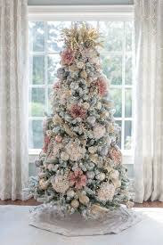 We did not find results for: One Elegant Christmas Tree Decorated Two Ways Bluegraygal