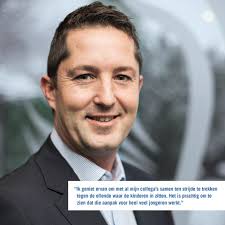 Derek, ervaringsdeskundige en al sinds 2011 werkzaam bij Yes We Can  Clinics, zet zich al jaren met veel liefde in voor onze fellows. Lees zijn  verhaal en dat van anderen in ons