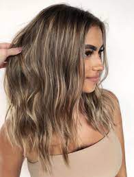 An alternative to dyeing your whole head a different color is to have a bunch of highlights all over your head. Thin Beige Highlights For Brown Hair Brown Hair With Highlights Brown Hair With Blonde Highlights Hair Color Light Brown