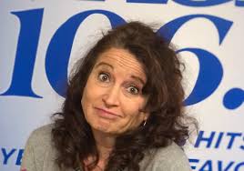 Apparently it's National SUSAN Day…..so here's to ours! 🎉 #MorningMAGIC  @davidloleary @sue.tabb @kendratheentertainer @aiden.guthro.1