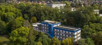 Die altstadt mit ihren prachtbauten aus dem barock, das ufer der elbe, die neustadt mit. Saarbrucken Die Bunte Landeshauptstadt Am Fluss Aktuelles Die Jugendherbergen In Rheinland Pfalz Und Im Saarland