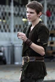 Pin By Emily Jo Critchley On Peter Pan Robbie Kay Peter Pan Imagines Peter Pan