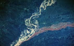 Crossing over the parana river from posadas, argentina to encarnacion, paraguay, you get the feeling that you have crossed into another world. Parana River Argentina And Paraguay Climate Change Vital Signs Of The Planet