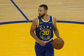 The son of former nba player dell curry, stephen first garnered national attention for his impressive play. Stephen Curry S Late 3 Lifts Warriors Past Jazz 119 116