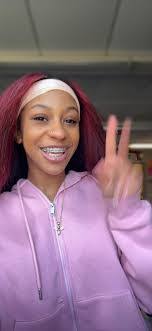 Alisa Thomas's Instagram, Twitter & Facebook