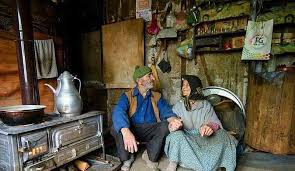 Amerikan bayrağını yorgan yapıp uyuyan müptezel. Can Dundar Amerikan Bayrakli Fotografi Anlatti