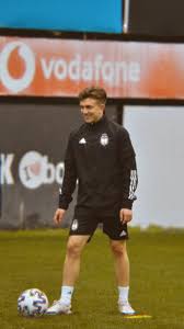 €* 21 may 2001, istanbul, türkiye. Ridvan Yilmaz Futbolcular Spor Ask