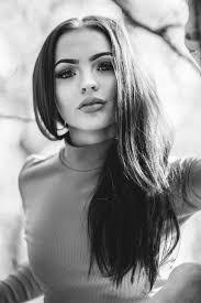 Alicia Costa's Instagram, Twitter & Facebook