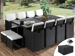 Table de jardin au meilleur prix parmi le plus grand choix du web sur meubles.fr. Sophia Salon De Jardin Encastrable 12 Places En Resine Tressee Noir Avec Coussins Beiges Housse De Protection Couleur Noir Vente De Lisa Design Conforama