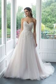 To have the chance of giving you the most beautiful prom dress is our great honour. Sweetheart Neckline Wedding Dresses Justin Alexander