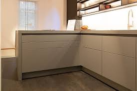 leicht musterkuche ceres c1 alpingrau sirius bg merino synthia noger ausstellungskuche in frankfurt von kuc musterkuchen ausstellungskuchen kuchen planung