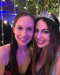 💕✨Part 2 of Romantasy Book Con Photo Dump!✨💕 See part 1 if you haven't  already!😍 The ball was such a blast and I loved getting the chance to  dance with all the