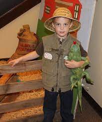 Frugal Costume Ideas Frontiersman Zookeeper And More Kids Costumes Boys Role Play Outfits Tourist Outfit