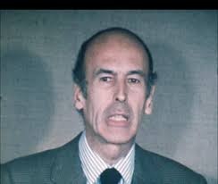 Vincent Auriol is elected as president of France