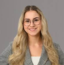 Valeria Berg's Instagram, Twitter & Facebook