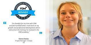 Carissa Hewitt's Instagram, Twitter & Facebook