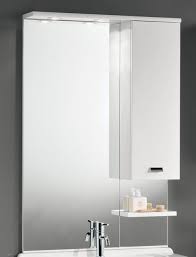 Testati per resistere agli ambienti molto umidi i nostri specchi per bagno sono pratici e fanno apparire la stanza più spaziosa. Specchio Contenitore Con Luce Rimini L 70 X P 18 5 X H 108 Cm Lucido Bianco Laccato Leroy Merlin