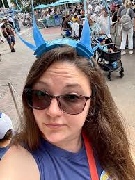 Where to find local flea markets, discount spots, and estate sales in  Warner Robins for buying and reselling items?