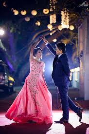 Pin By Bestgallery On Sare Indian Wedding Photography Poses Wedding Couples Photography Wedding Couple Poses Photography