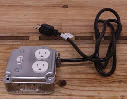 Annoyed by all of the cords jumbled under your tv, or the tangled mess that used to look like headphones? Diy Portable Switched Power Outlet With Extension Cord 8 Steps With Pictures Instructables