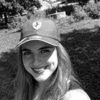 Amber Evers's Instagram, Twitter & Facebook