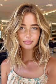 Libby Erickson's Instagram, Twitter & Facebook