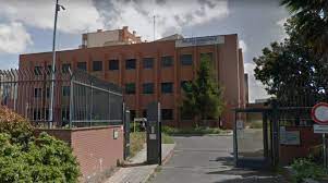 In questa sezione potrete trovare e scaricare la modulistica in uso presso la questura di frosinone inerente nulla osta all'acquisto di armi e munizioni, detenzione, porto, cessione, collezione, eredità, traspor. Ostia Caso Di Covid 19 Chiusa La Caserma Della Polizia Locale Il Faro Online