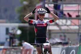 For women, there is no junior category which meant that she had to compete with the elite athletes. Lecomte Untouchable As French 1 2 Women S Xco At Albstadt World Cup Cyclingpaper