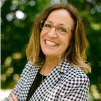 Laura Marcus-Nolan — Reviews & Property Sales