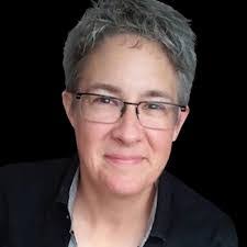 Amy Biddle's Instagram, Twitter & Facebook