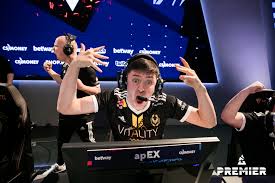 Vitality, premier club résident du stade de france. Team Vitality Cs Go Player Apex Shares A 18 Content My Account Got Hacked