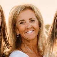 Sharon Hogan's Instagram, Twitter & Facebook