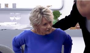 Sophie davant ne s'était pas encore exprimée après les déboires de son ancien chroniqueur. C Est Fini Sophie Davant Coupe L Un De Ses Chroniqueurs Dans C Est Au Programme