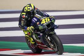 Fabio quartararo, dari tim monster yamaha, berhasil merebut posisi start terdepan (pole position).fabio quartararo, yang kini memuncaki klasemen pembalap umum, tampil tercepat dalam sesi kualifikasi itu.pembalap prancis itu mengungguli franco morbidelli (petronas yamaha). Hasil Kualifikasi Motogp Emilia Romagna 2020 Velentino Rossi Bakal Start Dari Posisi Ini Bolasport Com