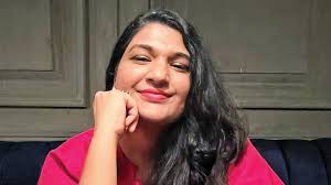 Veteran India Gate faces off with newbie Sansad Bhavan