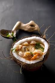 70 Smart And Creative Food Presentation Ideas Greenorc Coconut Curry Soup Food Presentation Curry Soup