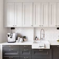 Mixing bowls and cutting boards: Top Colour Combinations For Mix And Match Cabinets Solid Wood Kitchen Cabinets Blog