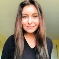 Shanna Caron's Instagram, Twitter & Facebook