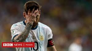 Se trataba de la última fecha de la fase clasificatoria de la eliminatoria al mundial. Copa America 2019 Fans Yab Lionel Messi As Argentina Lose To Colombia Bbc News Pidgin